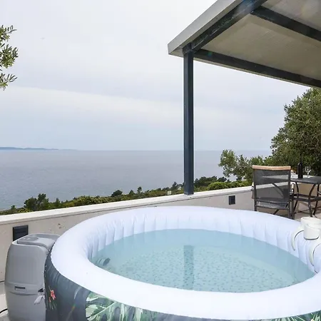 Prázdninový dům Holiday Home With Hot Tub Dingac - Pristranj, Peljesac - 660 Trstenik (Dubrovnik-Neretva)