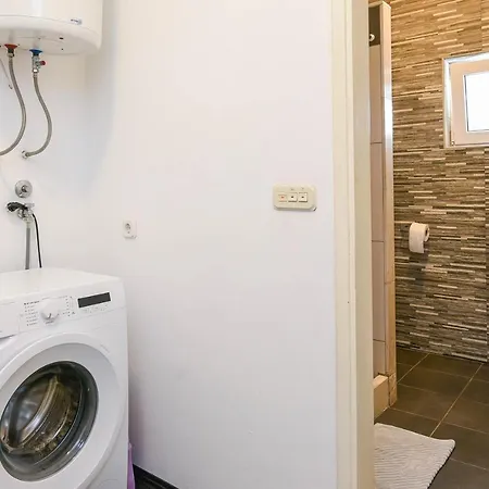 Holiday home Holiday Home With Hot Tub Dingac - Pristranj, Peljesac - 660 Trstenik (Dubrovnik-Neretva)