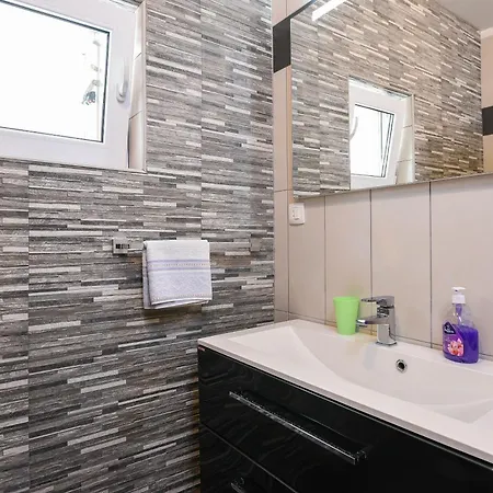 House With A Parking Space Dingac - Pristranj, Peljesac - 660 בית נופש *